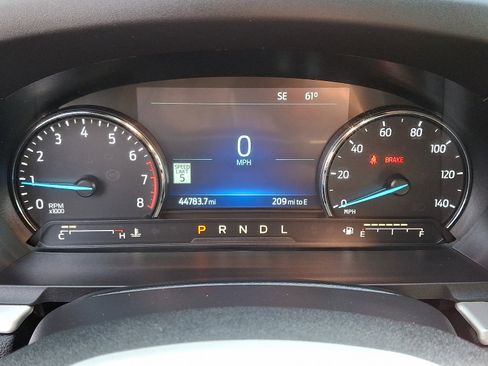 Used 2022 Ford Explorer XLT w/ Equipment Group 202A image 22