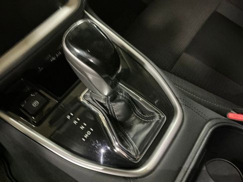 Used 2022 Subaru Outback Premium image 23