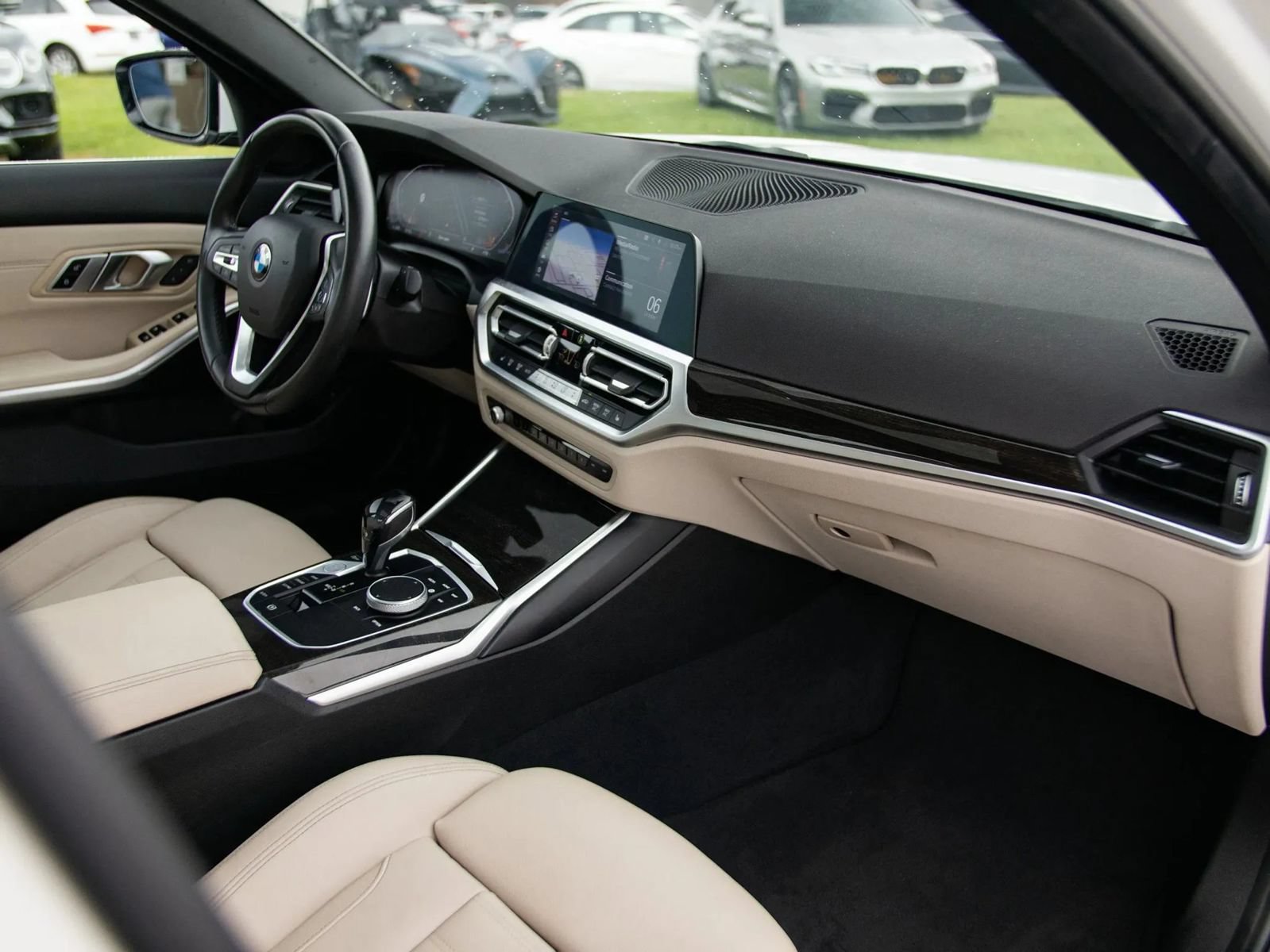Used 2021 BMW 330i Sedan w/ Convenience Package RWD image 19