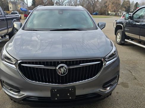 Used 2020 Buick Enclave Premium w/ Sun and Sites Package image 2