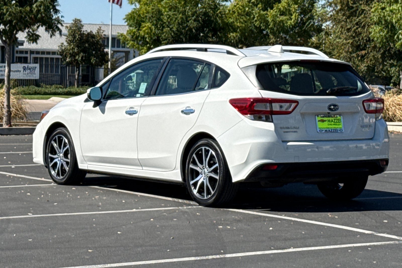 Used 2017 Subaru Impreza 2.0i Limited w/ Moonroof/BSD & Rcta/Eyesight AWD/4WD image 3