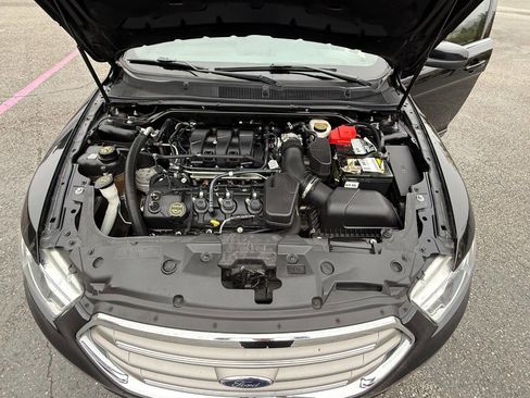 Used 2018 Ford Taurus SEL w/ Equipment Group 201A image 4