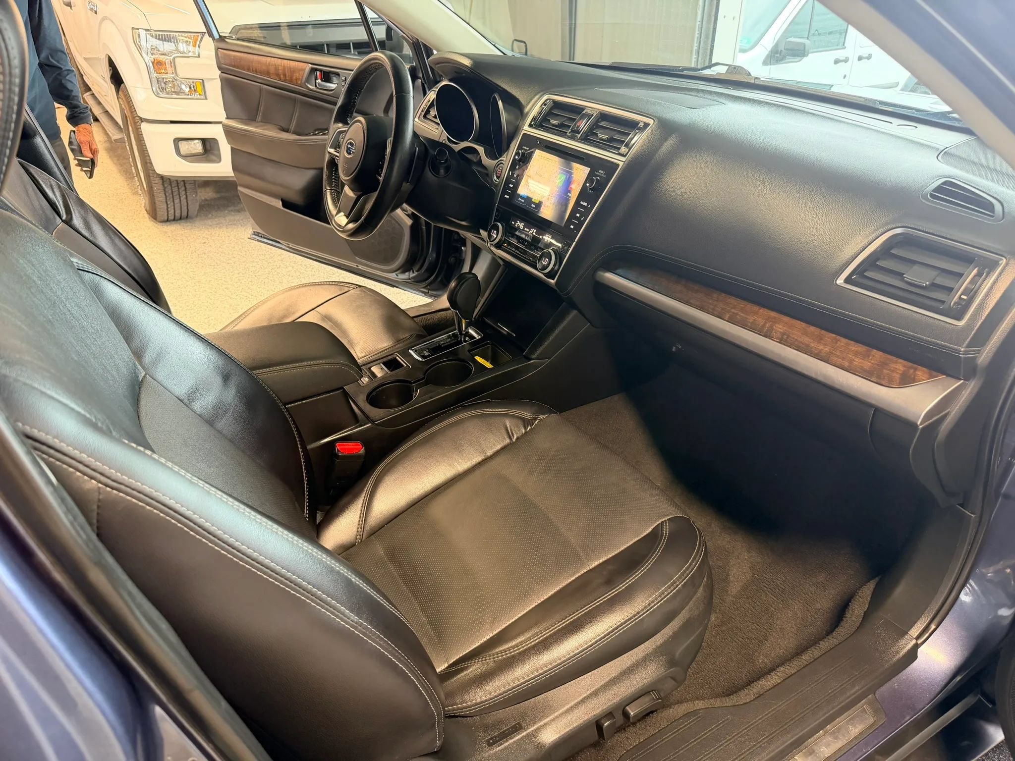 Used 2018 Subaru Outback 2.5i Limited AWD/4WD image 16