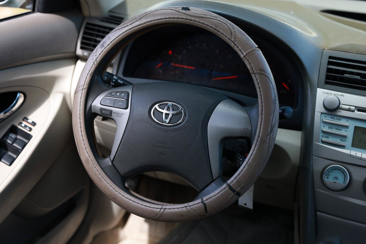 Used 2007 Toyota Camry LE FWD image 28