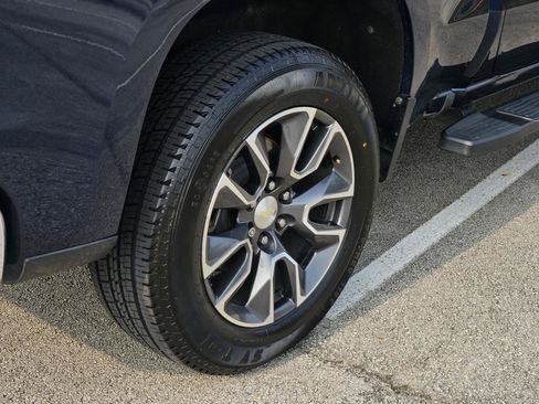 Used 2019 Chevrolet Silverado 1500 LT w/ Texas Edition RWD image 9