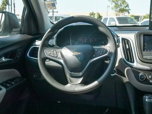 Used 2020 Chevrolet Equinox LS image 14