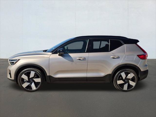 Certified 2024 Volvo XC40 Recharge Ultimate w/ Protection Package Premier AWD/4WD image 8