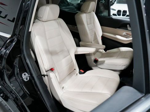 Used 2021 Mercedes-Benz GLS 580 GLS 580 image 29