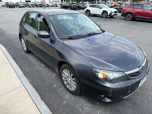Used 2010 Subaru Impreza 2.5i Premium AWD/4WD image 7