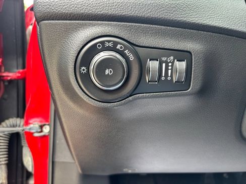 Used 2017 Jeep Compass Trailhawk AWD/4WD image 14