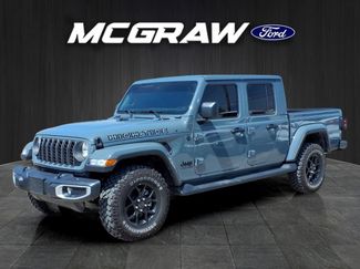 Used 2025 Jeep Gladiator Sport AWD/4WD video 1