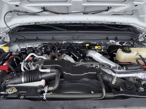 Used 2016 Ford F250 Platinum w/ FX4 Off-Road Package image 23