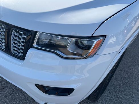 Used 2018 Jeep Grand Cherokee Altitude AWD/4WD image 29