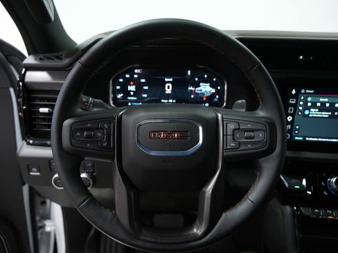 Used 2025 GMC Sierra 1500 AT4 w/ AT4 Premium Package AWD/4WD image 33