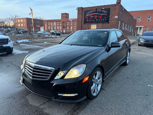 Used 2013 Mercedes-Benz E 350 4MATIC Sedan image 1