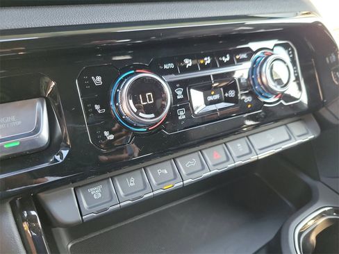 New 2026 GMC Sierra 3500 AT4 w/ AT4 Premium Plus Package image 27