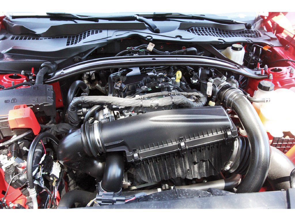Used 2025 Ford Mustang Convertible RWD image 34