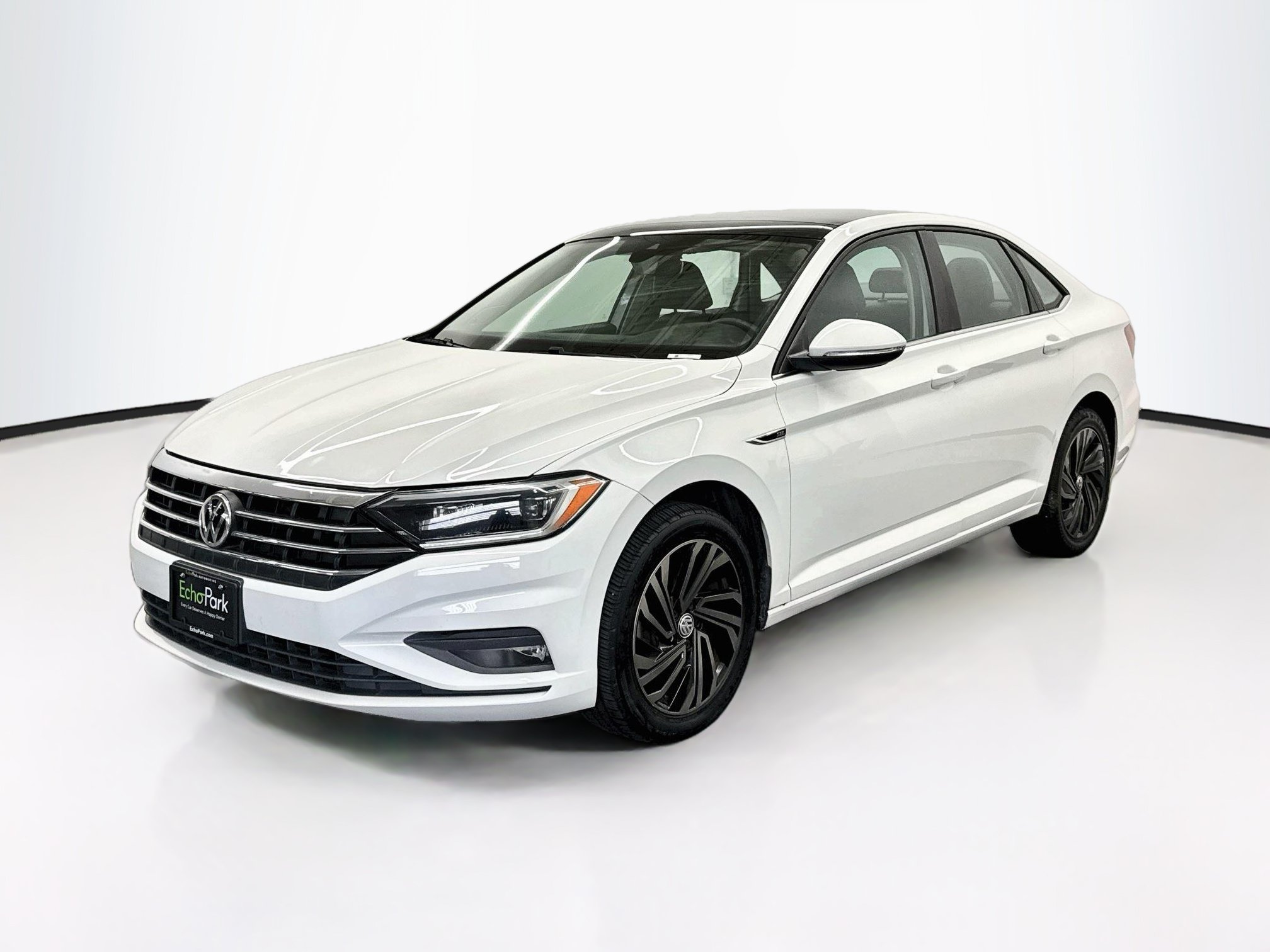 Used 2019 Volkswagen Jetta SEL Premium FWD image 3