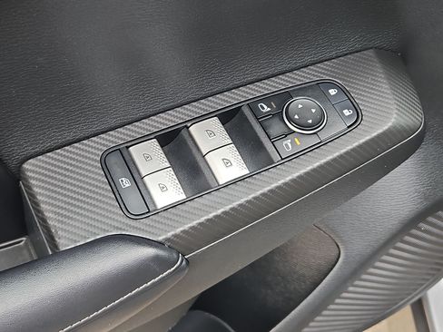 Used 2022 Mitsubishi Outlander SE AWD/4WD image 12