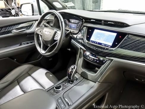 Certified 2024 Cadillac XT6 Premium Luxury FWD image 27