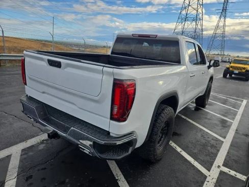 Used 2023 GMC Sierra 1500 SLT w/ SLT Premium Package AWD/4WD image 8