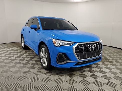 Certified 2022 Audi Q3 2.0T Premium Plus w/ Premium Plus Package image 2
