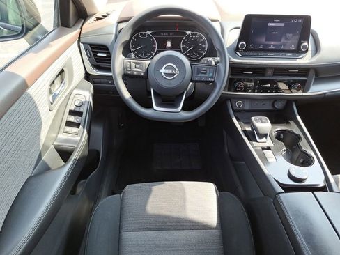 Used 2023 Nissan Rogue SV AWD/4WD image 13