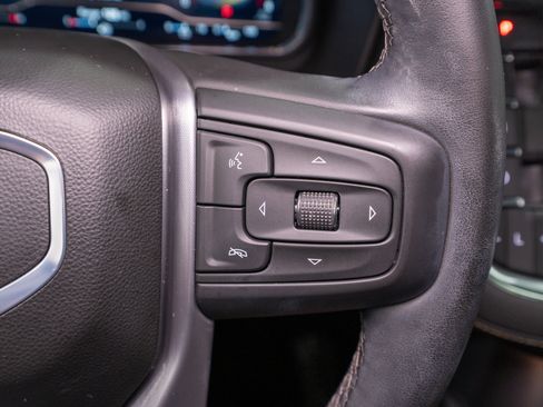 Used 2024 GMC Yukon SLT w/ SLT Luxury Package AWD/4WD image 25