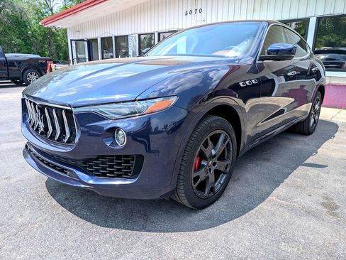 Used 2019 Maserati Levante image 3
