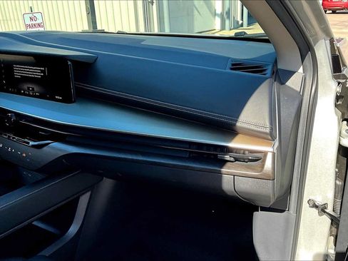 Certified 2025 Nissan Murano SL AWD/4WD image 17