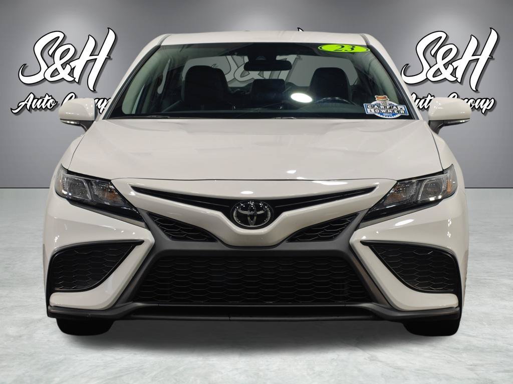 Used 2023 Toyota Camry SE FWD image 11