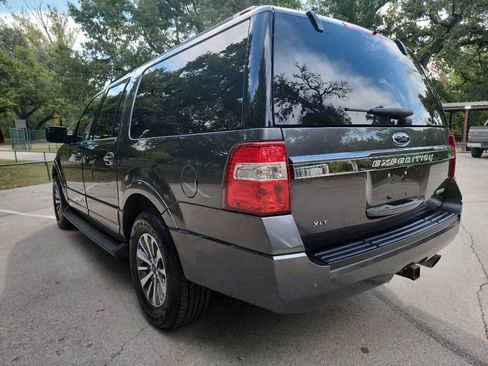 Used 2017 Ford Expedition EL XLT image 5