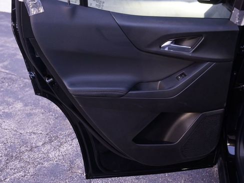 New 2026 Chevrolet Equinox LT image 24