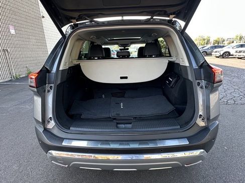 Used 2023 Nissan Rogue Platinum w/ Platinum Premium Package image 16