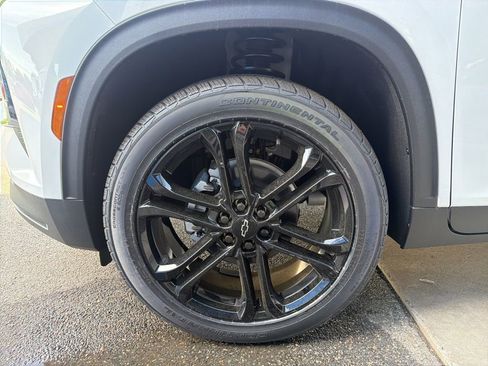 New 2026 Chevrolet Traverse LT AWD/4WD image 25