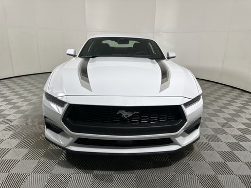 New 2025 Ford Mustang image 2