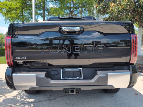 Used 2024 Toyota Tundra Limited AWD/4WD image 9
