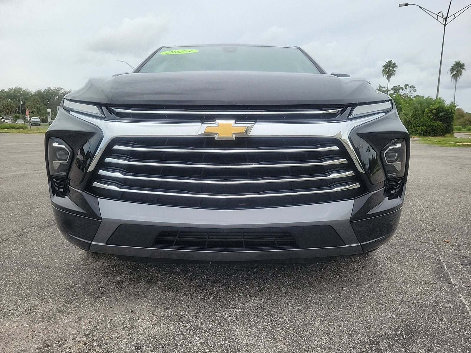 Used 2024 Chevrolet Blazer Premier FWD image 4