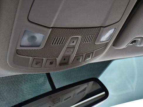 Used 2016 Ford Fusion SE w/ Equipment Group 202A FWD image 30