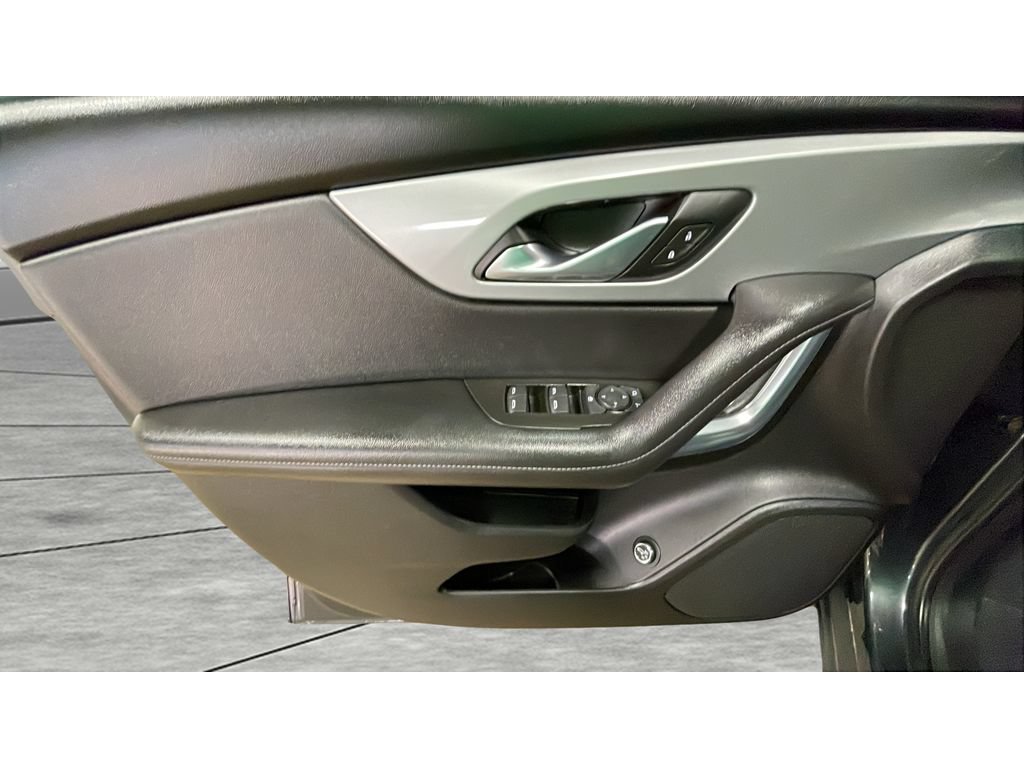 Used 2020 Chevrolet Blazer LT FWD image 11