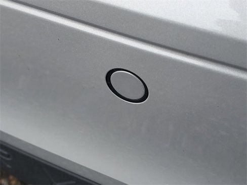 Used 2025 Volvo V60 B5 Cross Country Plus image 9