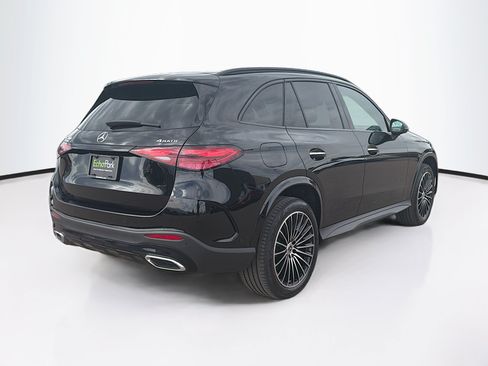 Used 2025 Mercedes-Benz GLC 300 4MATIC w/ AMG Line image 9