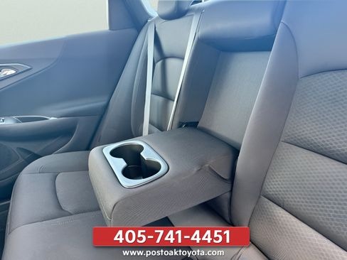 Used 2025 Chevrolet Malibu LT FWD image 25