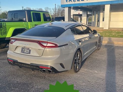 Used 2019 Kia Stinger GT image 3
