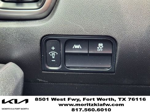 Used 2023 Kia Sorento LX FWD image 21