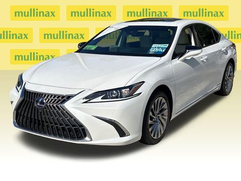 Used 2022 Lexus ES 300h w/ Luxury Package FWD image 14