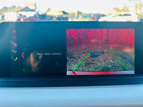 Used 2018 BMW 320i xDrive Sedan image 23