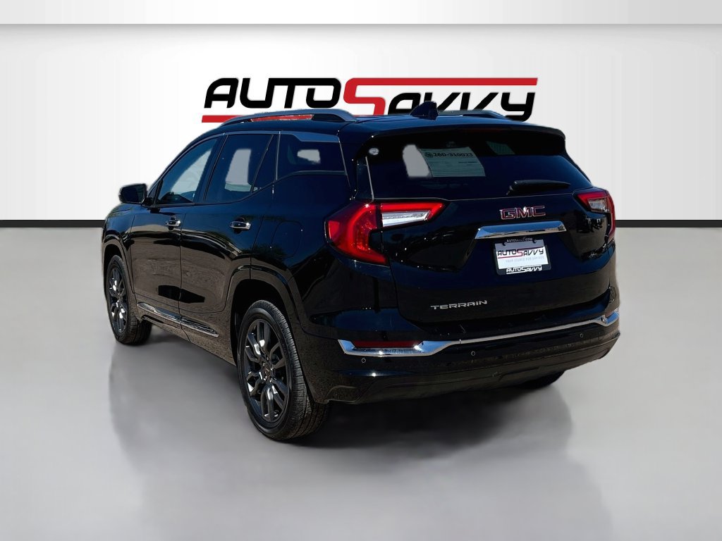 Used 2024 GMC Terrain Denali w/ Black Diamond Edition AWD/4WD image 5