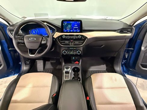 Used 2022 Ford Escape Titanium w/ Titanium Premium Package image 20