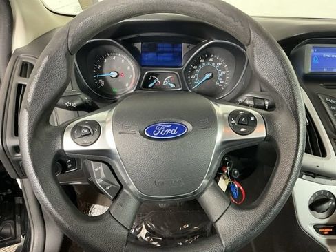 Used 2014 Ford Focus SE FWD image 15
